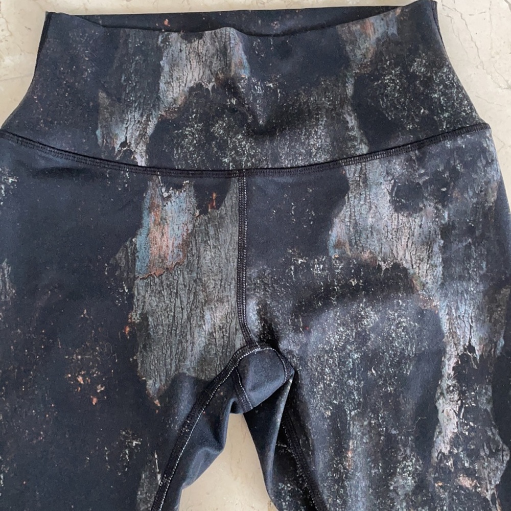 ALO HI-WAIST AIRBRUSH LEGGINGS - Picture 2 of 6